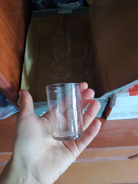 Продаются рюмки и стаканчики в отличном состояни в отличном состоянии.