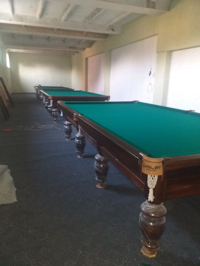 Billiard stol ruski