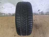 1 брой Pirelli R17 215/45/ 
зимна гуми 
DOT3918