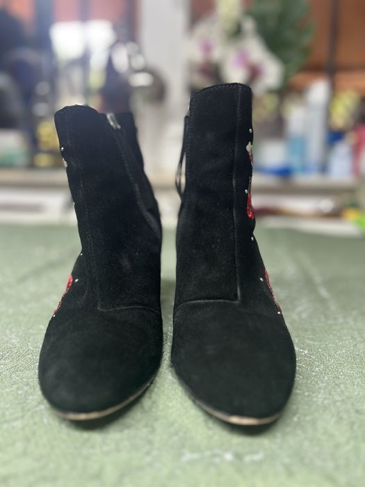 Botine brodate Stradivarius