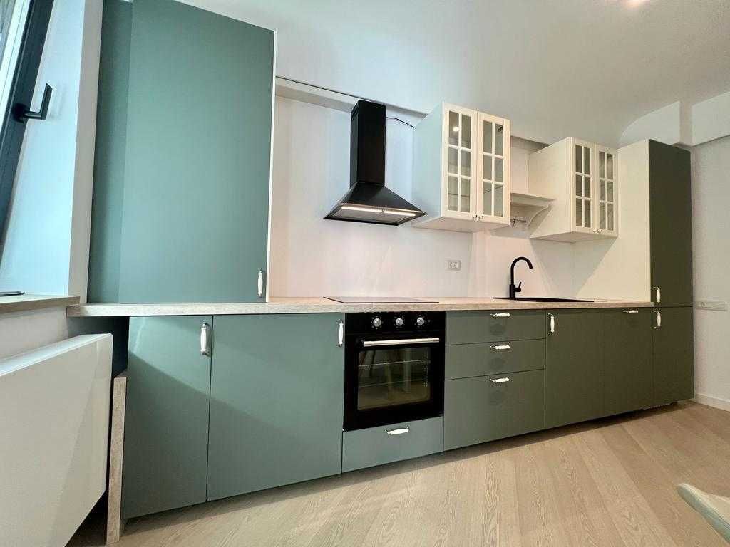 Proprietar Vând in Cortina North 2 camere scara A2 et2  mobilat utilat