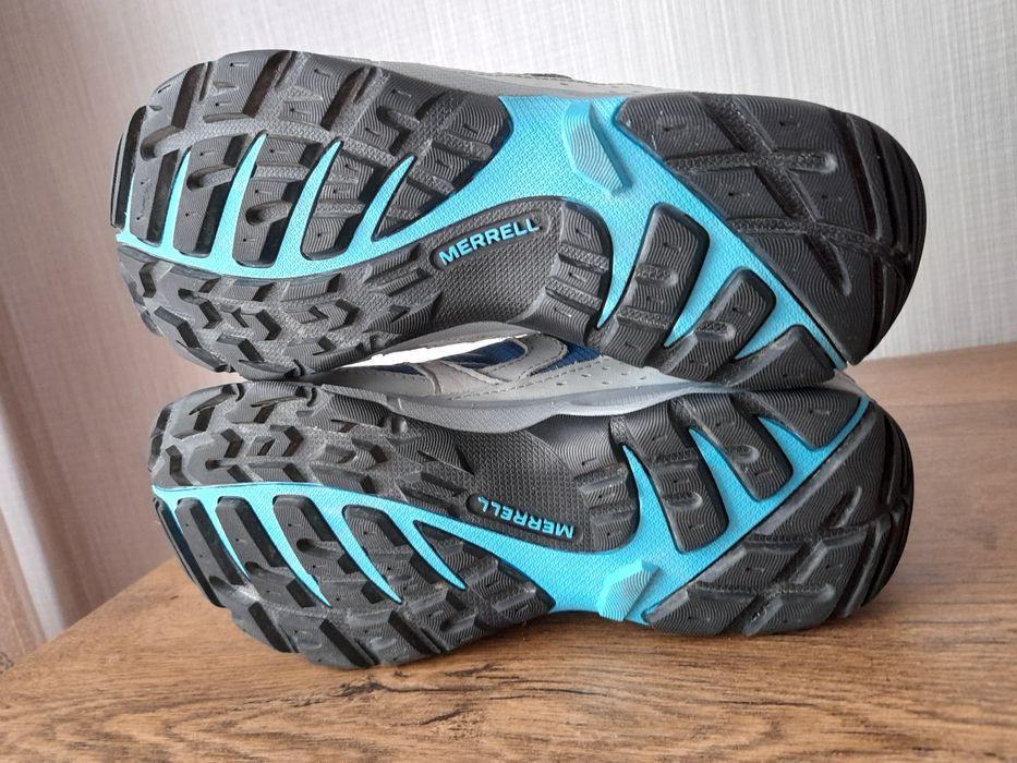MERRELL gore tex обувки 39 номер.