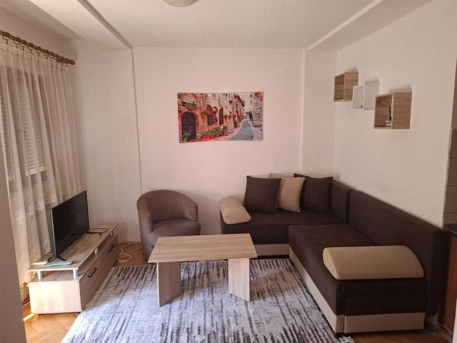 Дава се под наем Двустаен апартамент в Пловдив, Кючук Париж - 70 кв.м за 306 € - Снимка #8