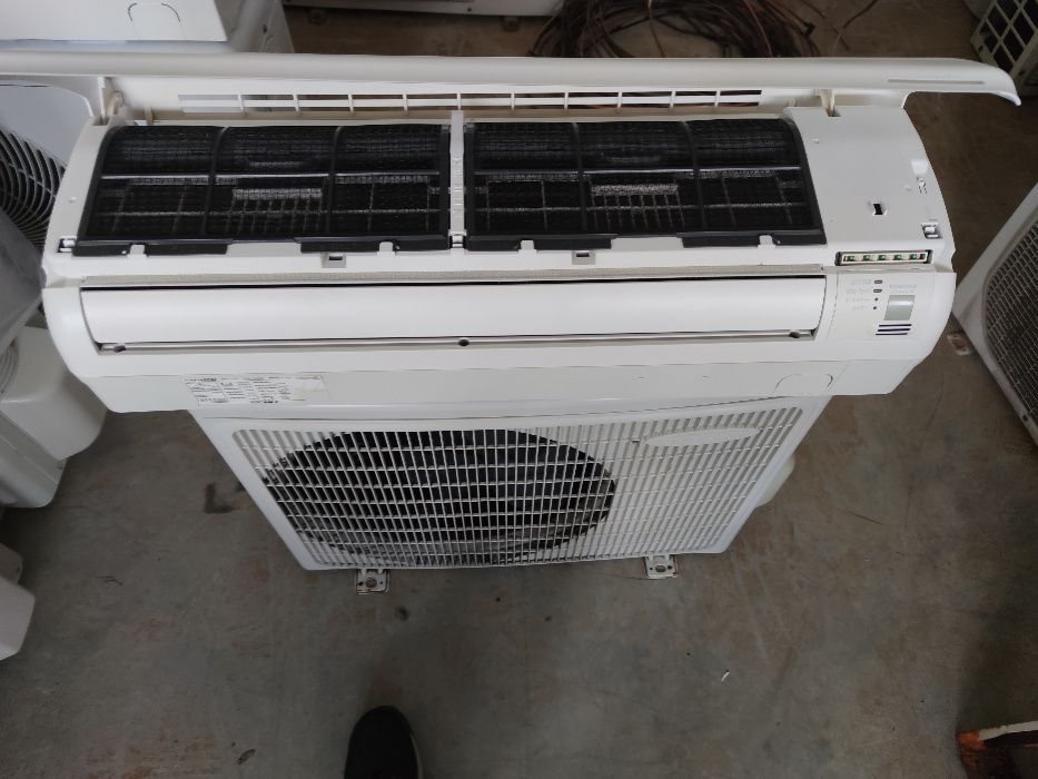 Corona CSH-AX288 (инверторна сплит система)