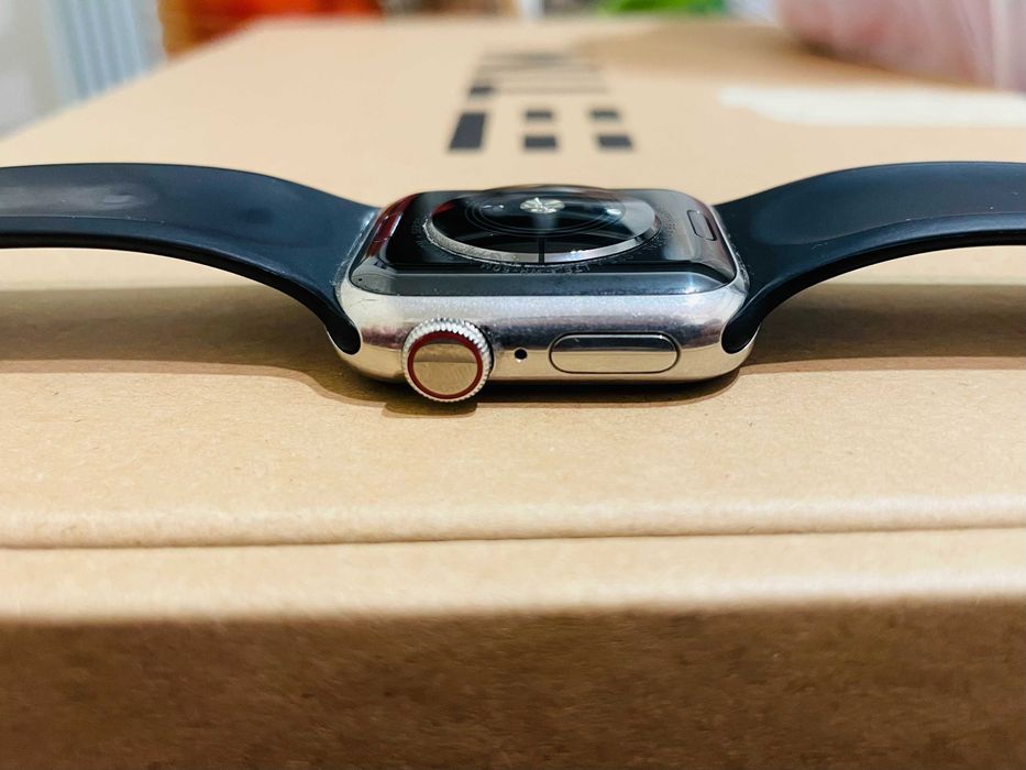 Apple Watch Series 4 Stainless Steel 40mm
