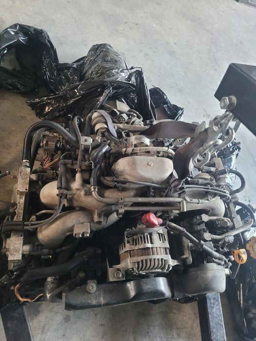 Vând motor subaru forestier 2.5 benzina cod EJ25