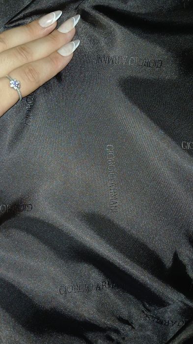 Costum te vânzare Georgio Armani