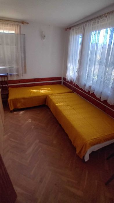 Красива вила в село Стайчовци, община Трън