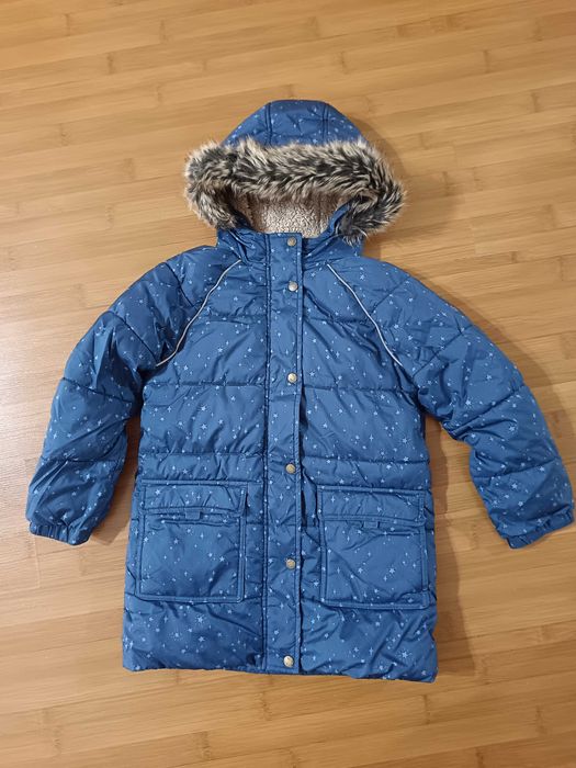 Куртка на девочку 7-9лет