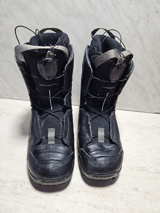 Boots 134 buti placa snowboard  Salomon  mărimea 41  ( 26  cm) .