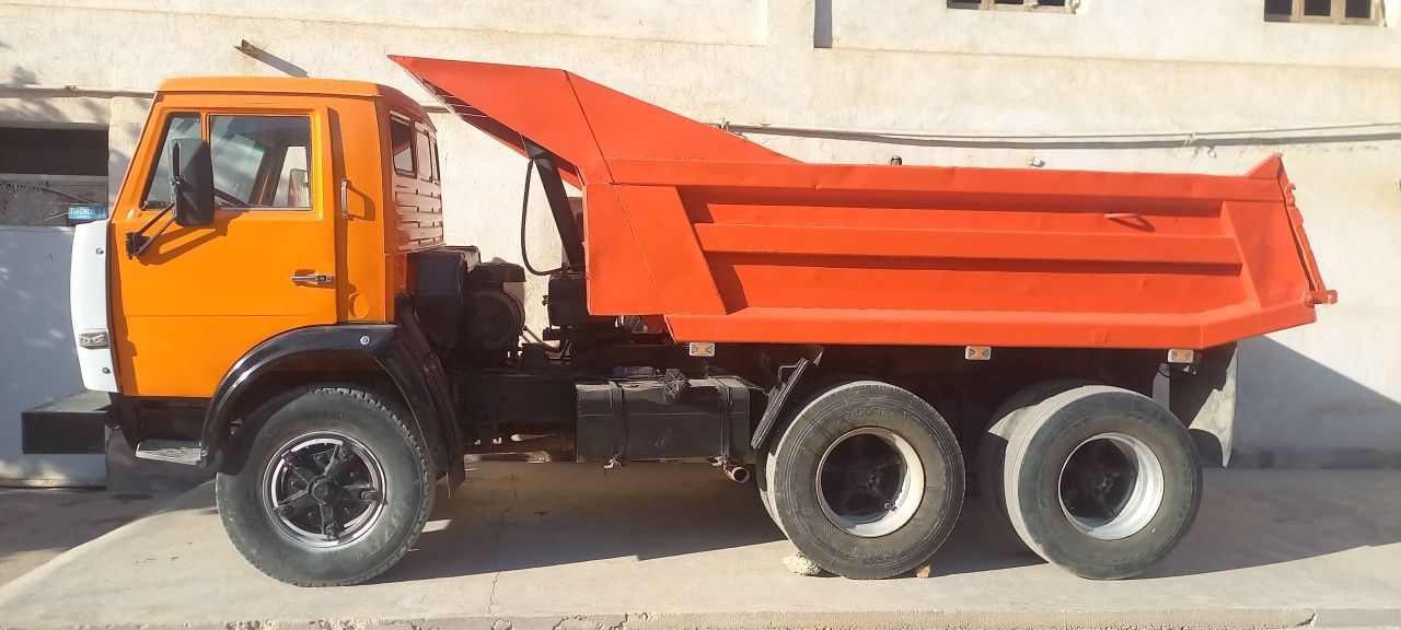 Kamaz sotiladi yili 1989 yoqilg‘i dizel hamma joyi naxadu.
