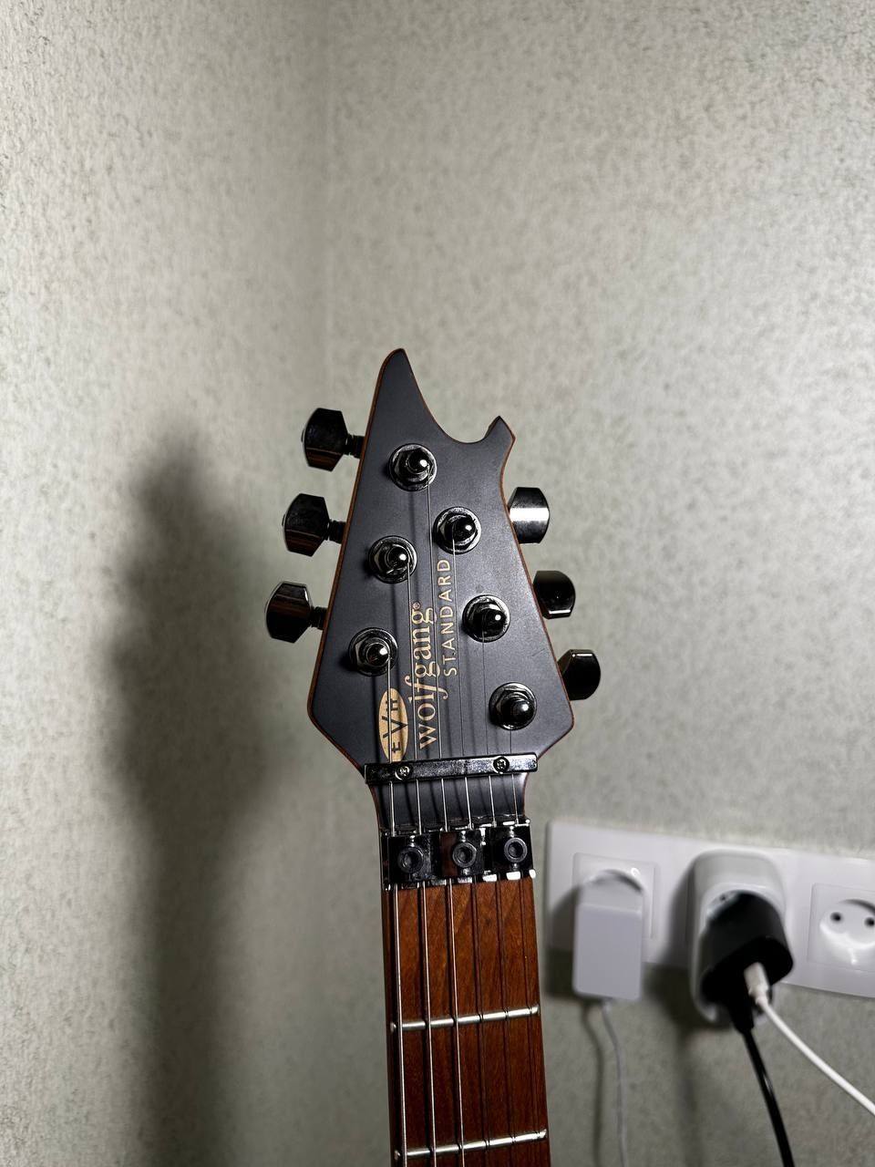 кастомный EVH Wolfgang