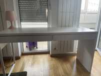 Birou Ikea culoare alba, utilizat