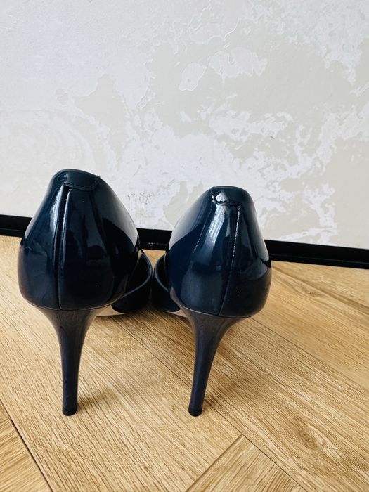 Продам лакированные туфли!