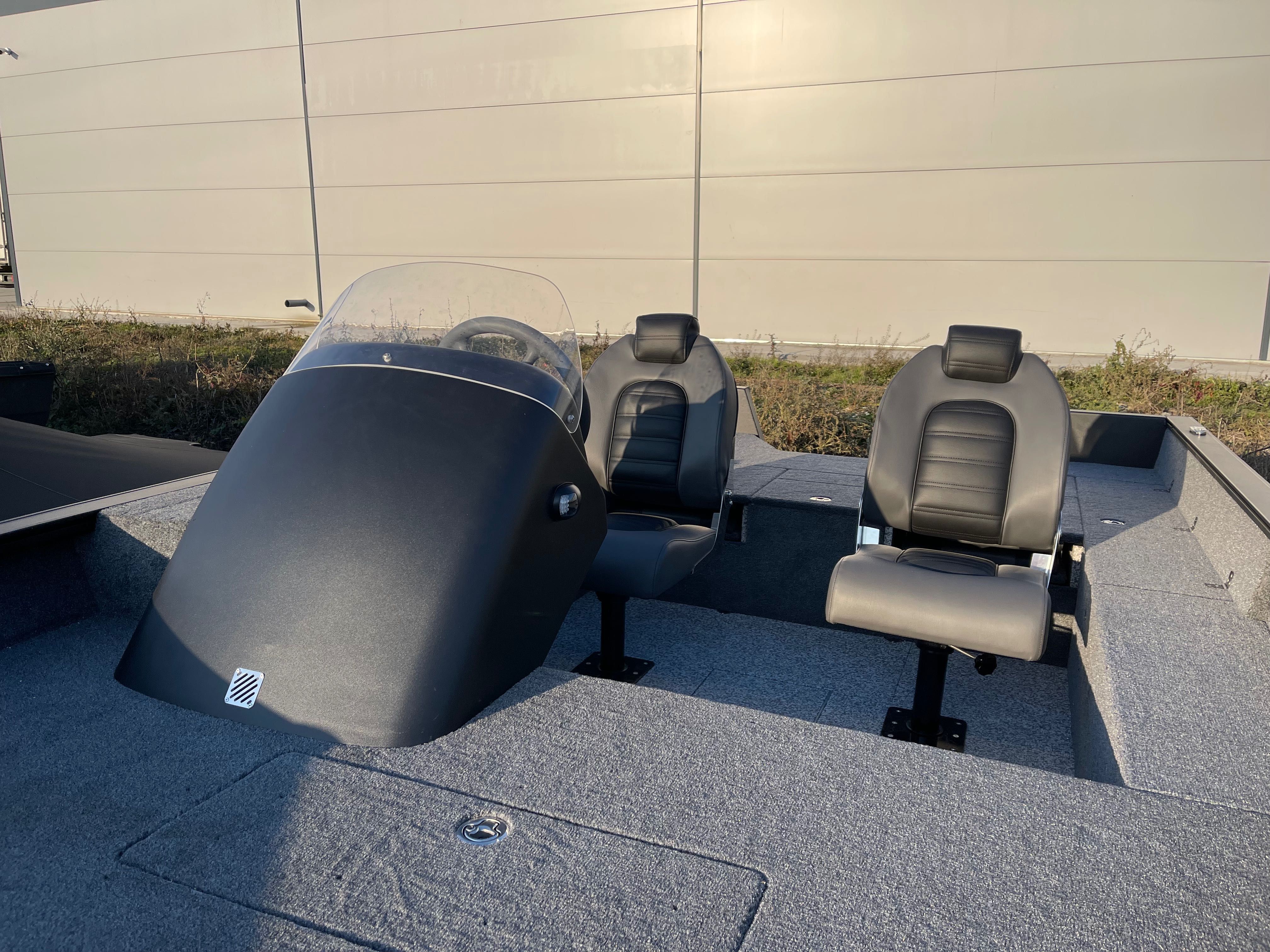 Barca aluminiu POWERBOAT 470SC