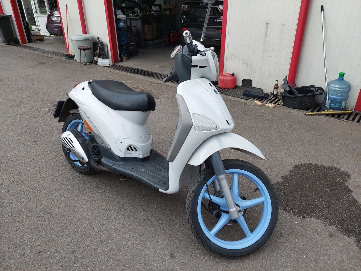 Скутер Piaggio  Liberty