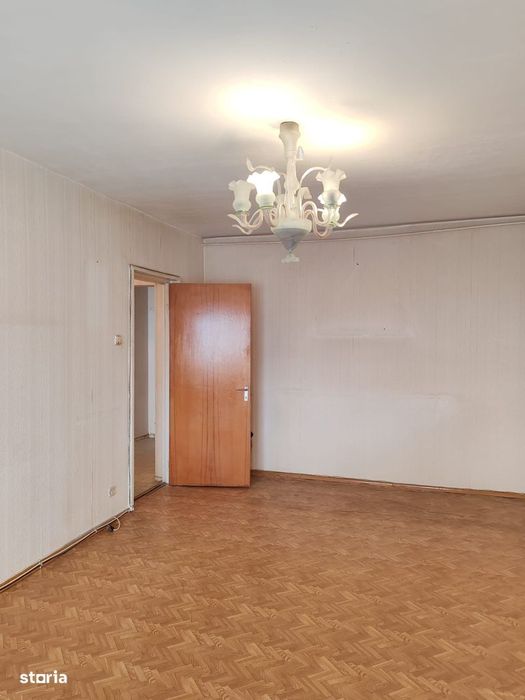 Apartament 3 camere cu vedere panoramică, decomandat 67mp Pantelimon