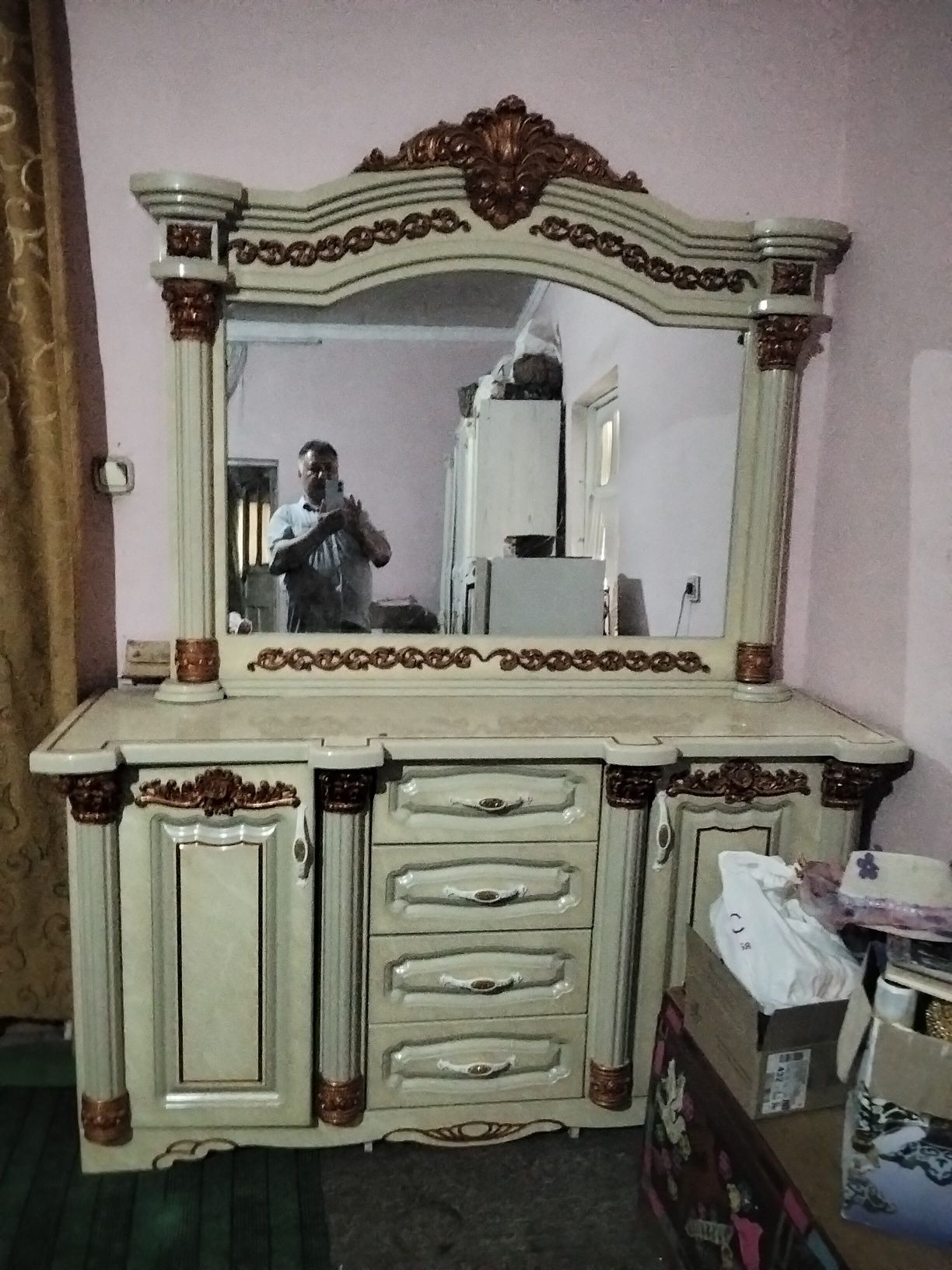 Спалний гарнитур