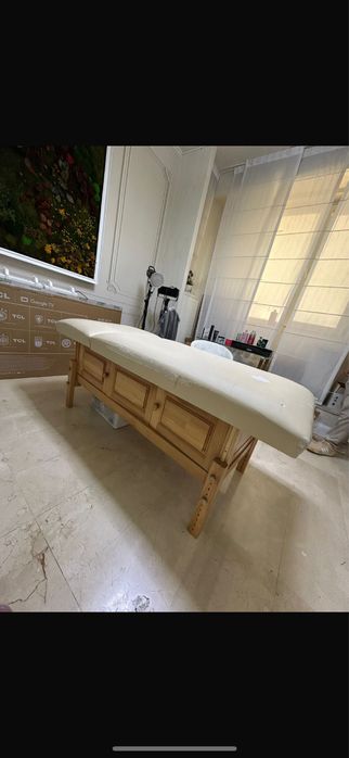 Post lucru coafor 500 lei