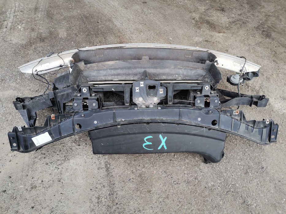 Очиларка предница  радятори Буфер перка греда BMW E83 X3 2.0d x Drive