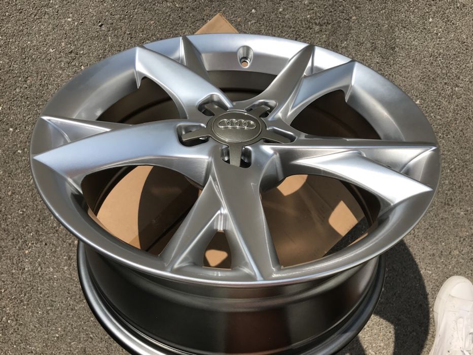 Джанти за Ауди А3 А4 Audi S3 17 цола 5Х112 С6 С лайн фейс РС 5 ротор R