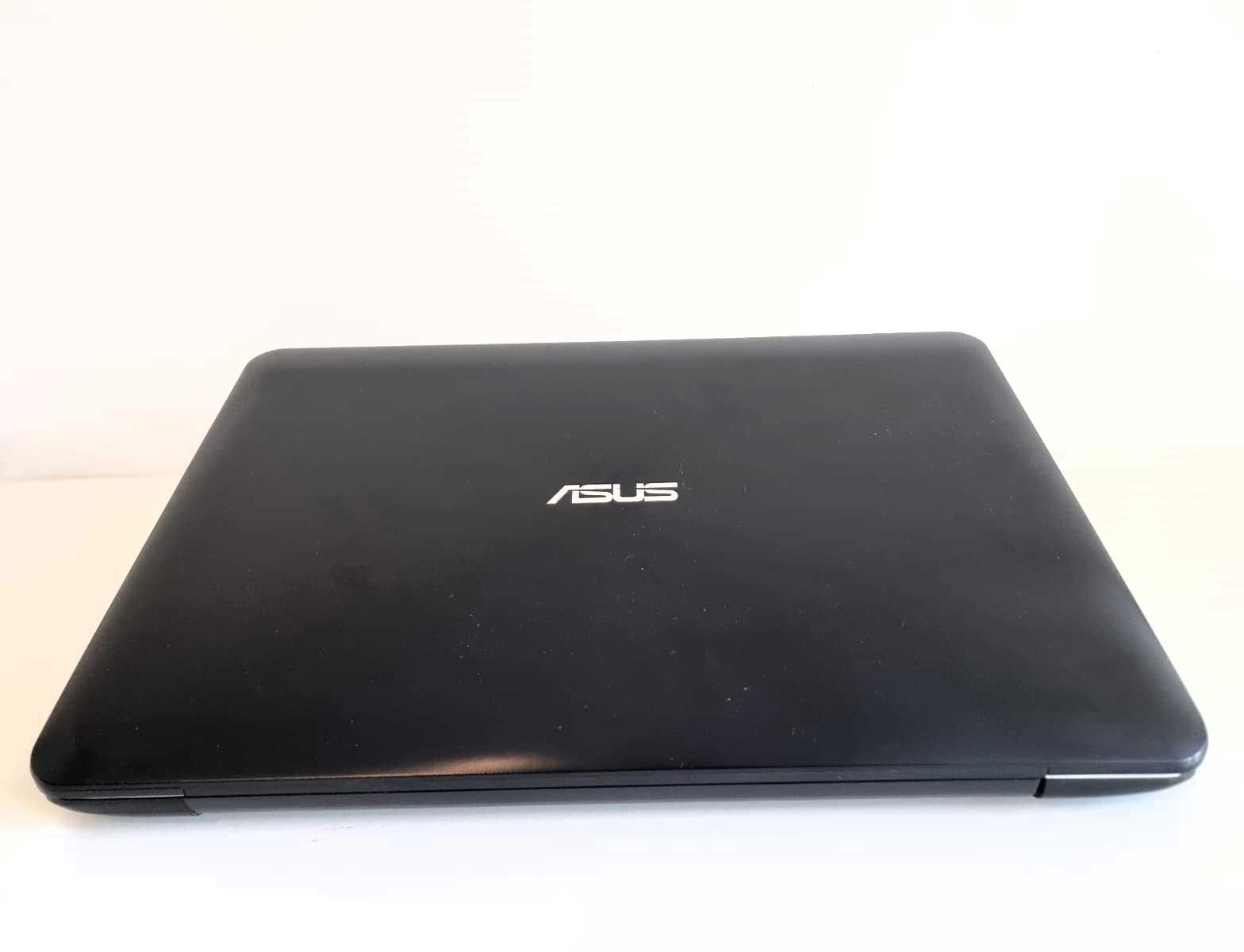 Laptop ASUS X555UJ 15,6" HD i7-6500U Nvidia GeForce 920M 8GB RAM