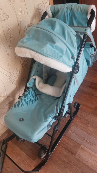 Продам санки коляска