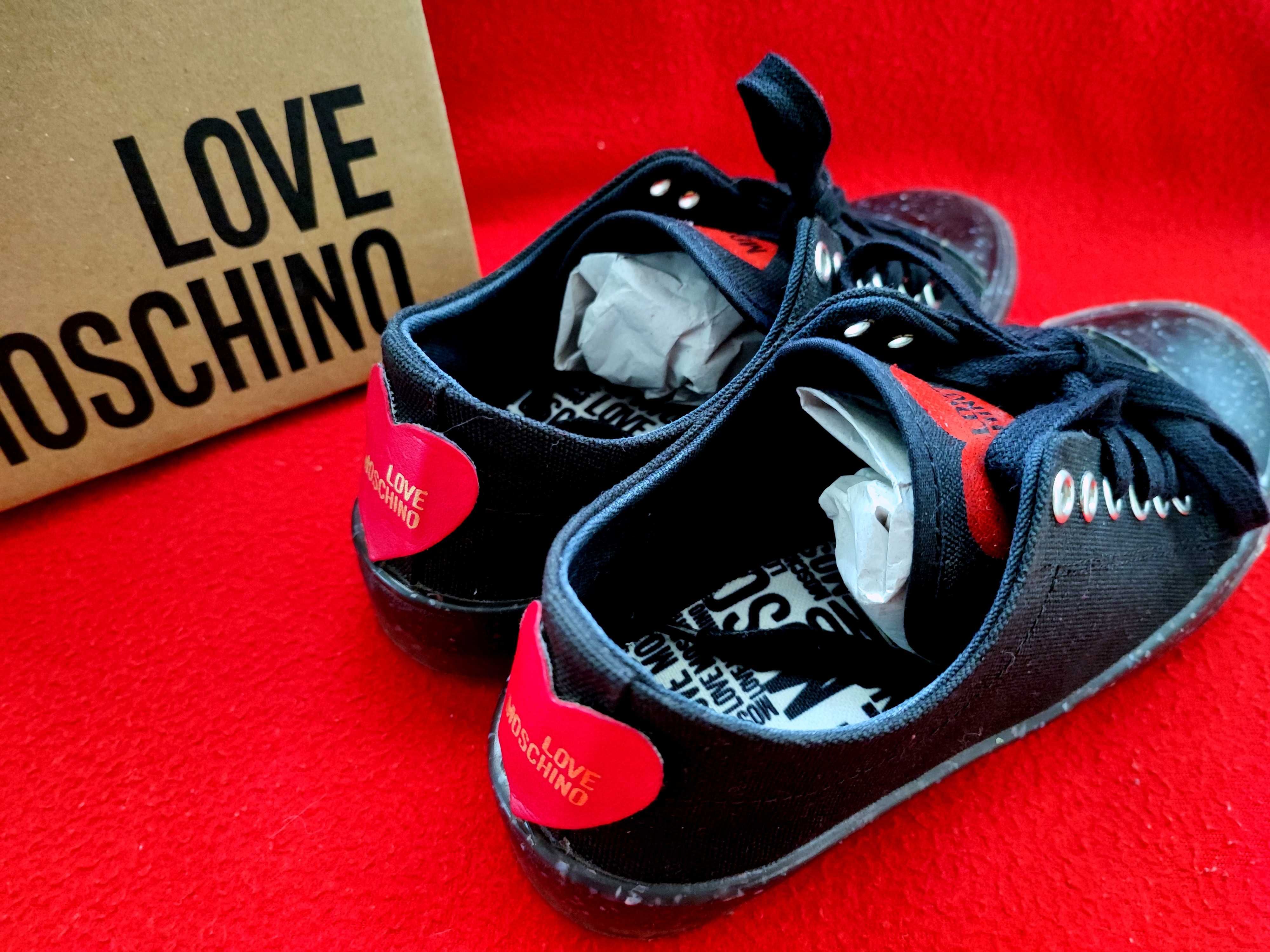 Love Moschino/Impecabili/Talpa turnata/Tenesi/adidasi