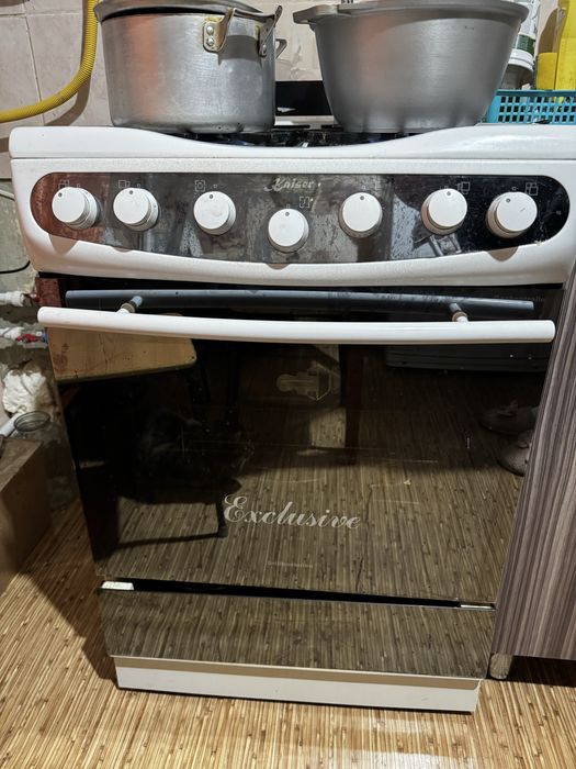 Продам газовую плиту Б/У