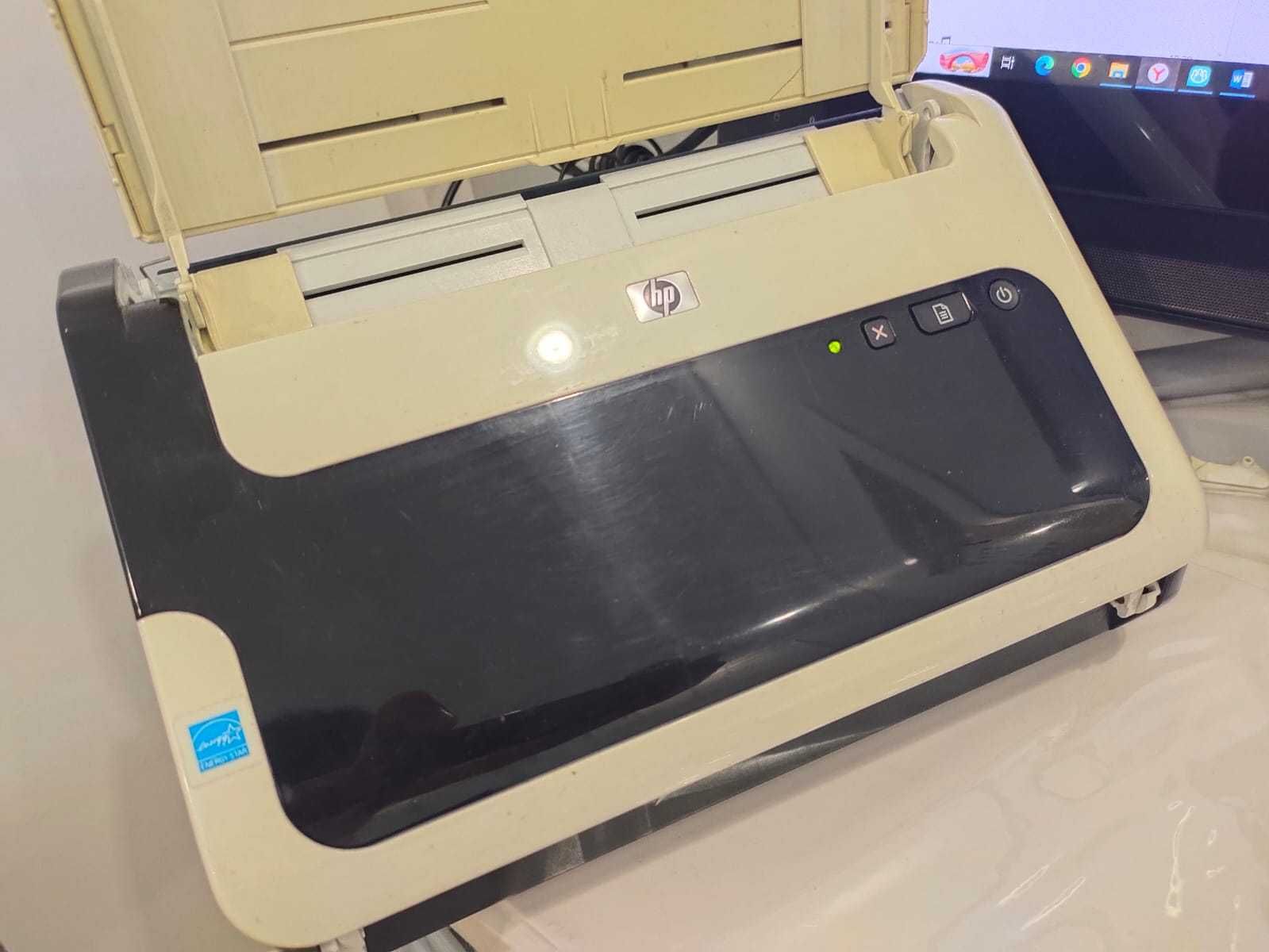 Продается поддержанный сканер HP ScanJet 3000 s4 в отличном состоянии