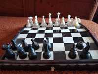 Стари  автентични шахове
