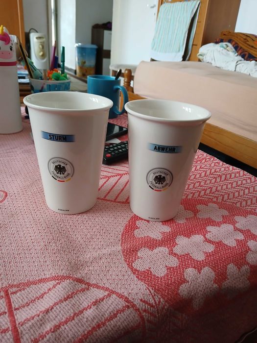 Порцеланови чаши