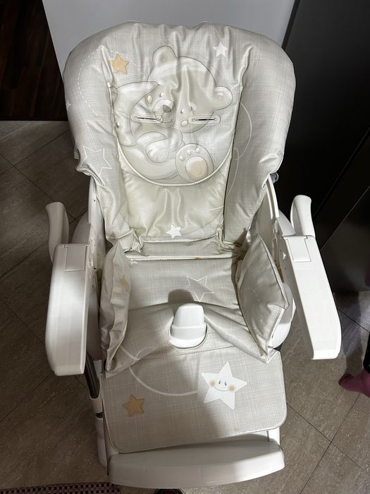 Se vinde scaun de masa CAM