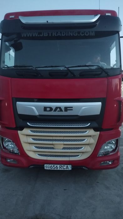 Тягач DAF Фура Шаланда