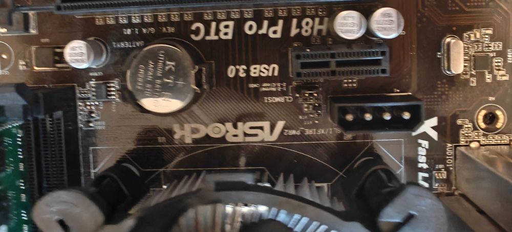 KIT Intel Celeron G1840, 4GB RAM, Placa de baza ASROCK H81 PRO BTC