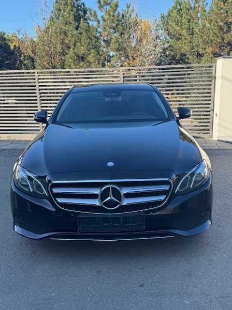 Vand Mercedes Benz E 200 4 Matic Limousine
