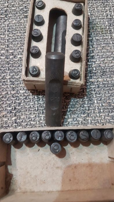 Vand set pansoane cifre 4 mm
