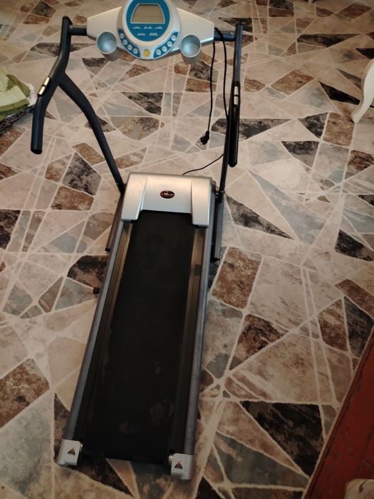 Беговой дорожка сотилади