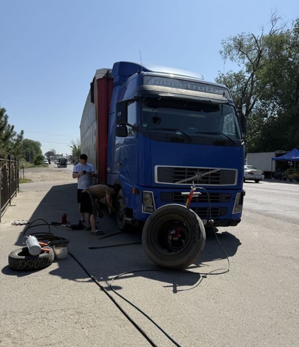 Грузовой выездной шиномонтаж мобильный и по спец техники