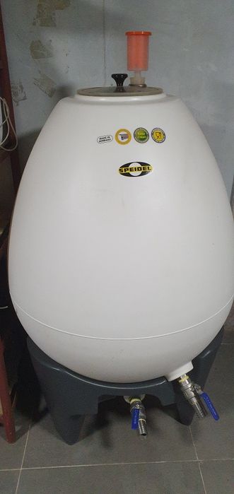 Бак для ферментации вина, сидра