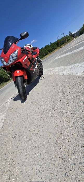 Honda cbr 600 f4i sport