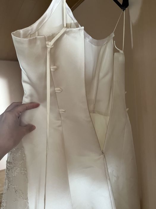 Rochie de mireasa crem