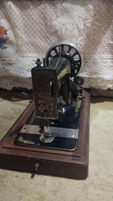 Швейная машинка продаается