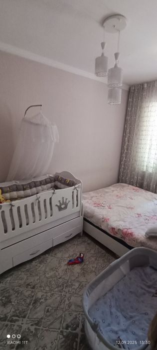 Срочно Продается юнусабад 18 кварта 5 комнатная л 77 серия