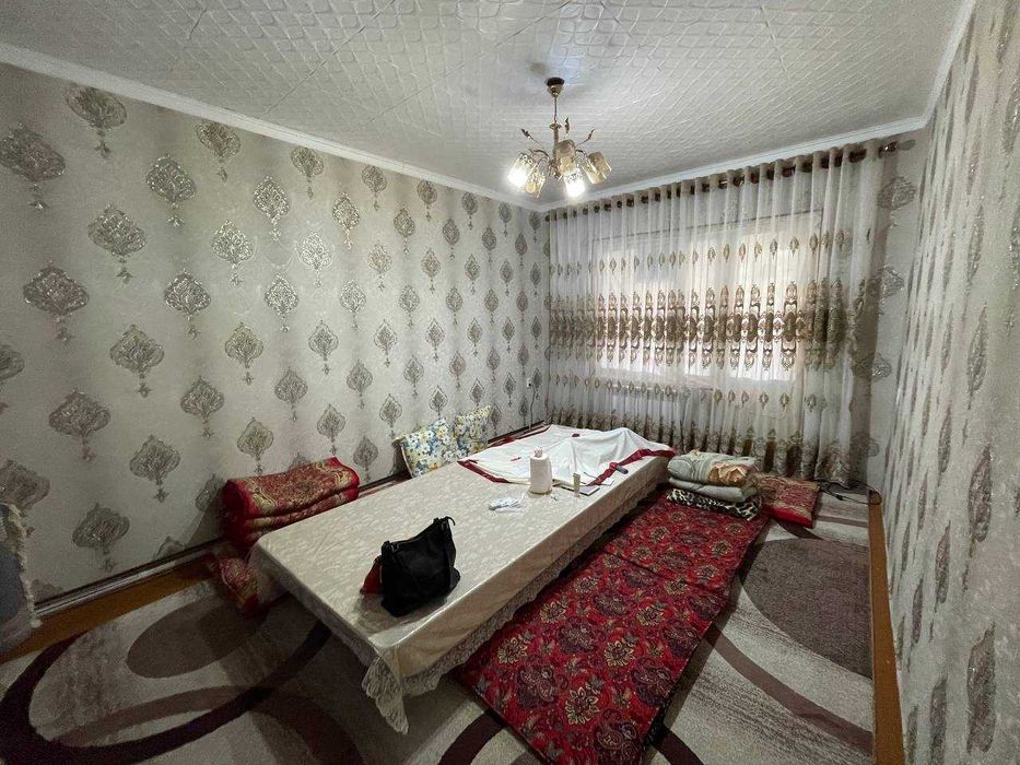 Продается  3-комнатная квартира