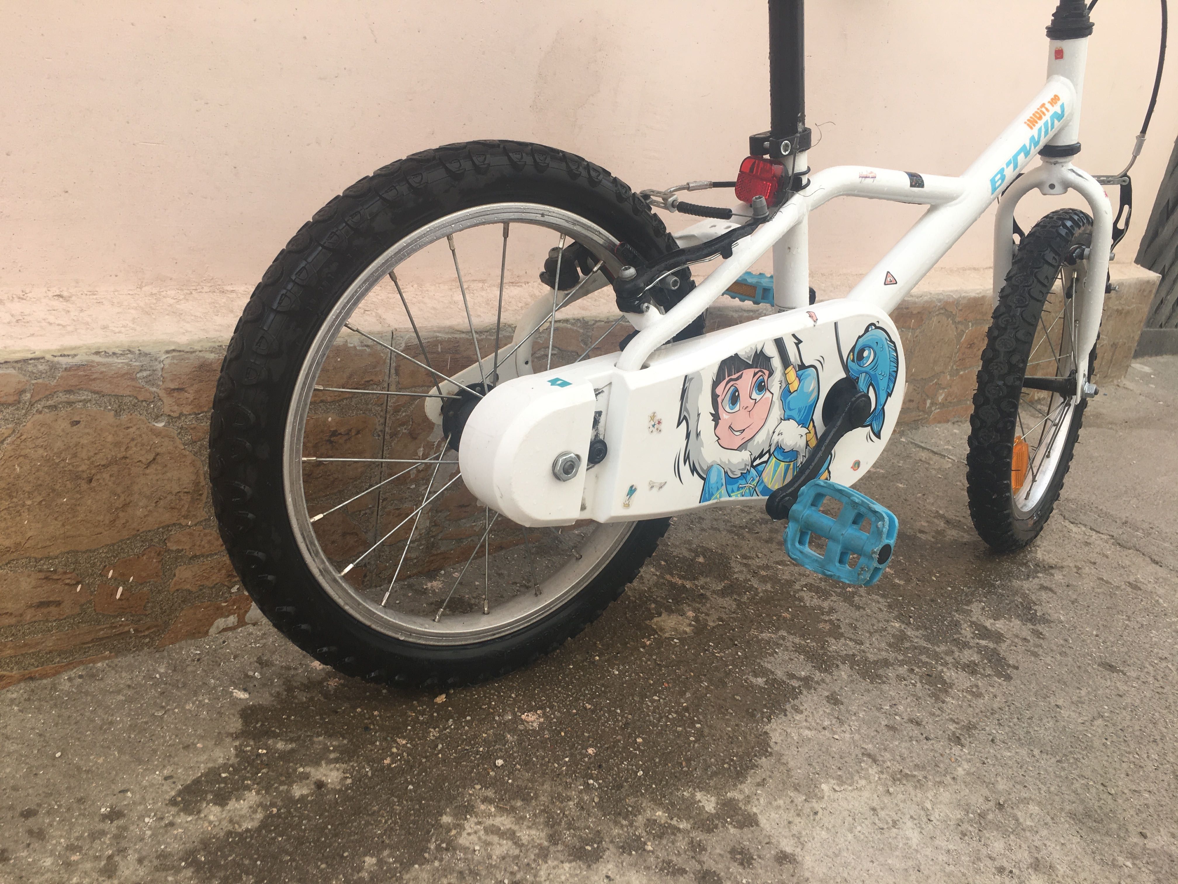 Bicicleta copi 4-7 ani, cu roti ajutatoare detasabile