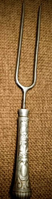 Furculița vintage pentru carne