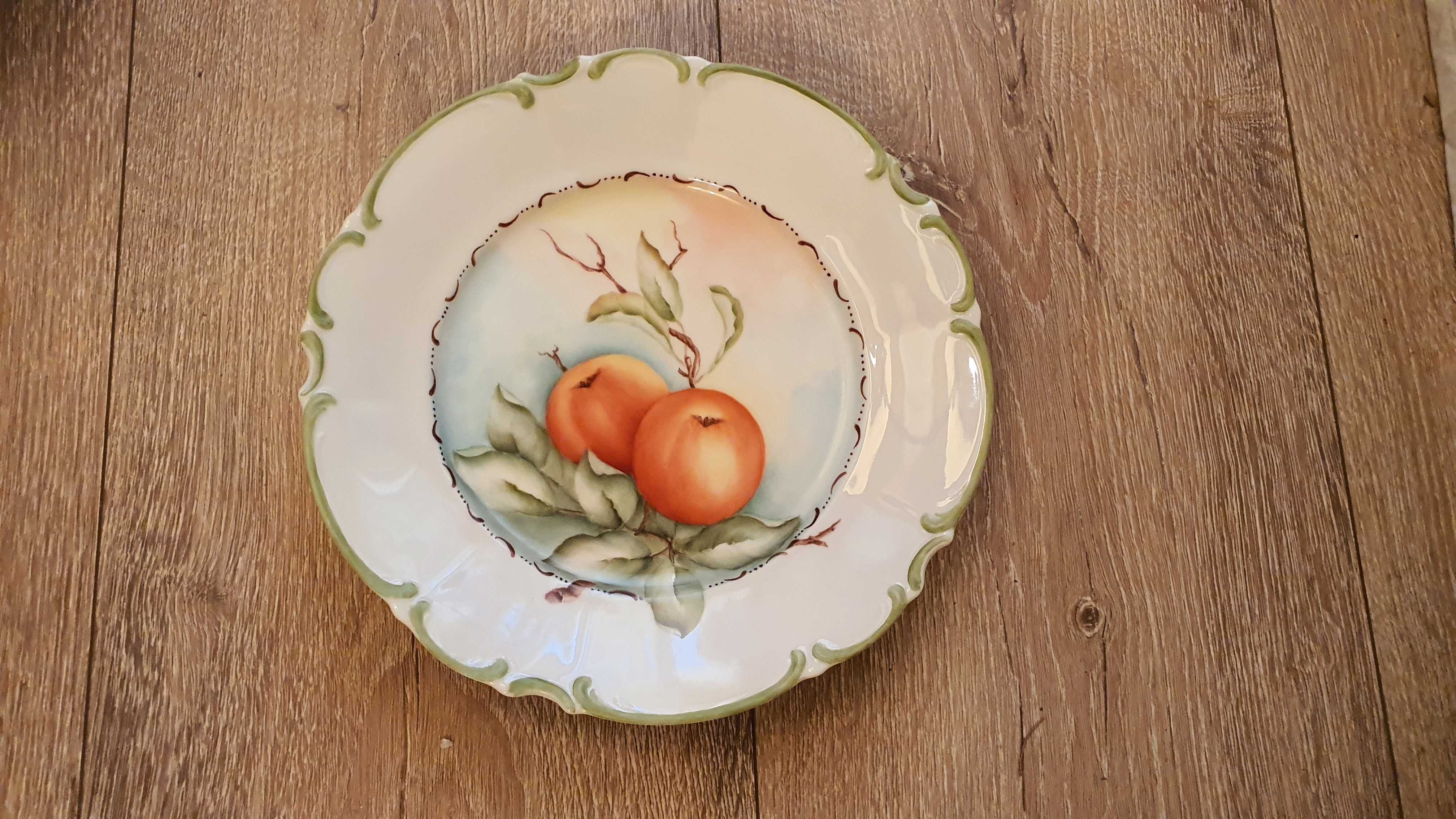 Hutschenreuther– Рисувана чиния, плато, 25.5см– 1988г Отлична!