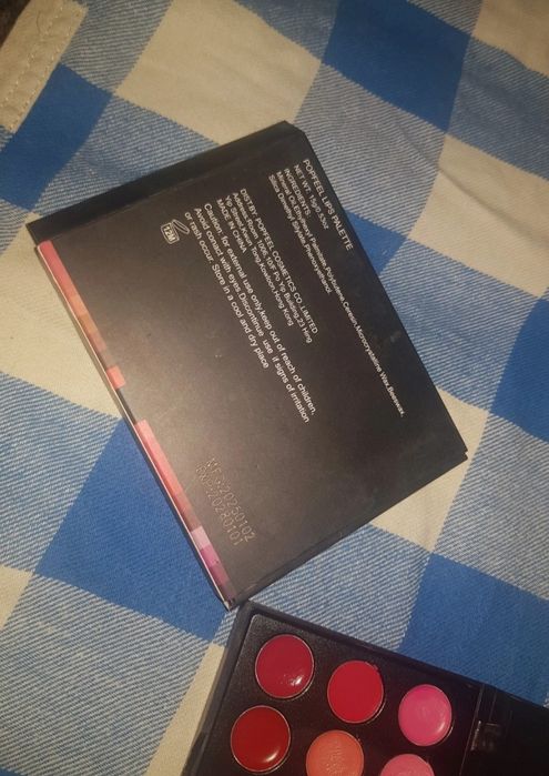 Paletă de buze Popfeel