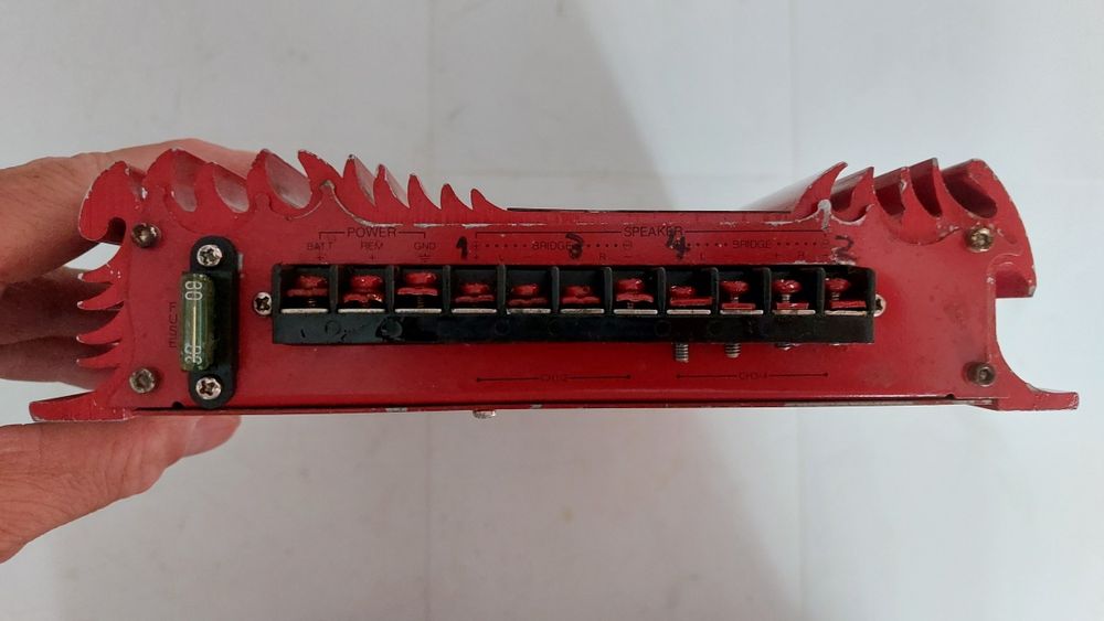 Amplificator auto RTO